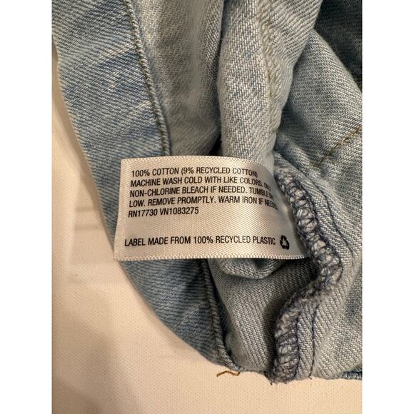 Universal Threads Women's Denim Overall Dress Size M Light Wash Pockets - Picture 5 of 5